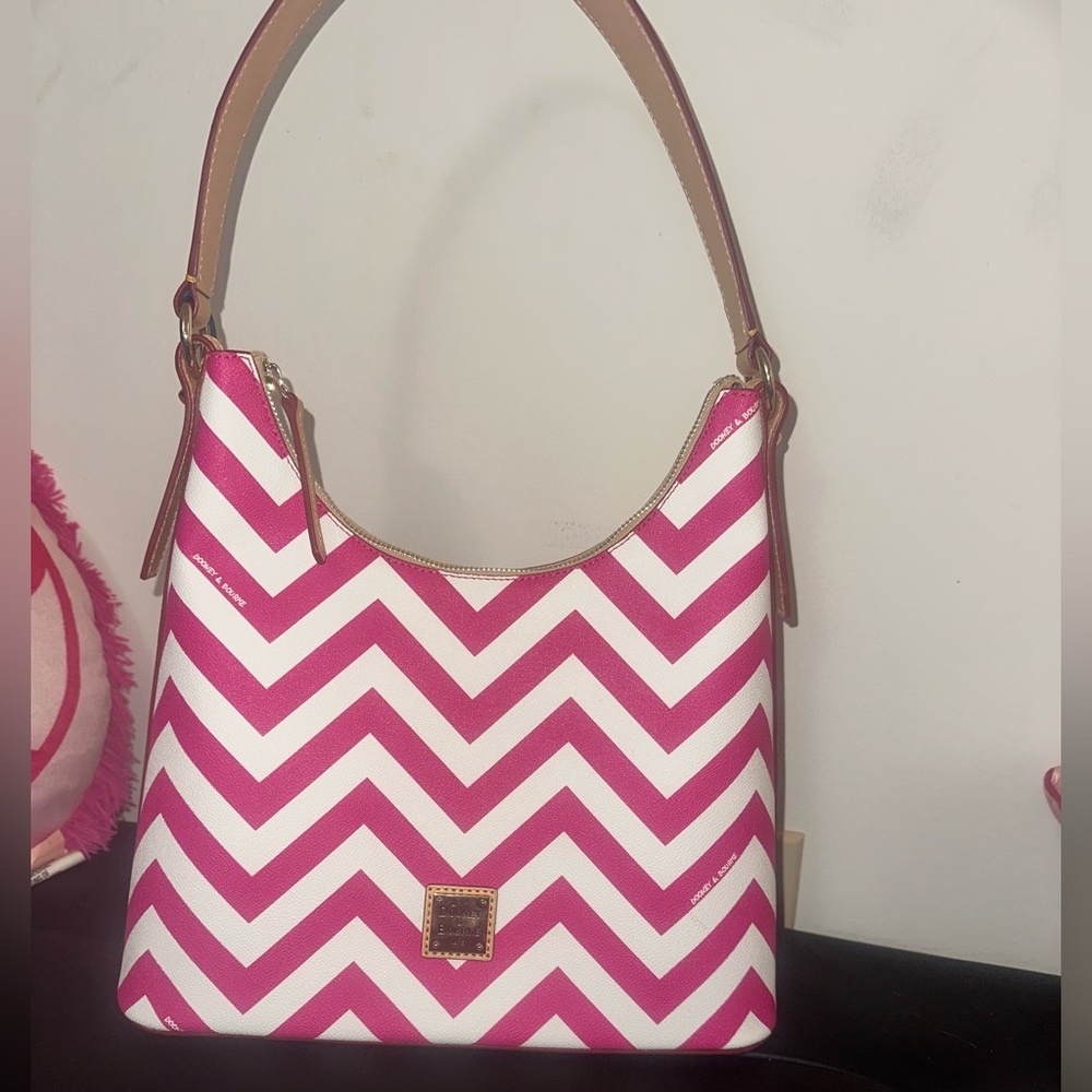 Dooney and bourke fuchsia pink chevron hobo shoulder bag